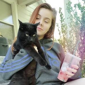 Meet your Posher, Bailey